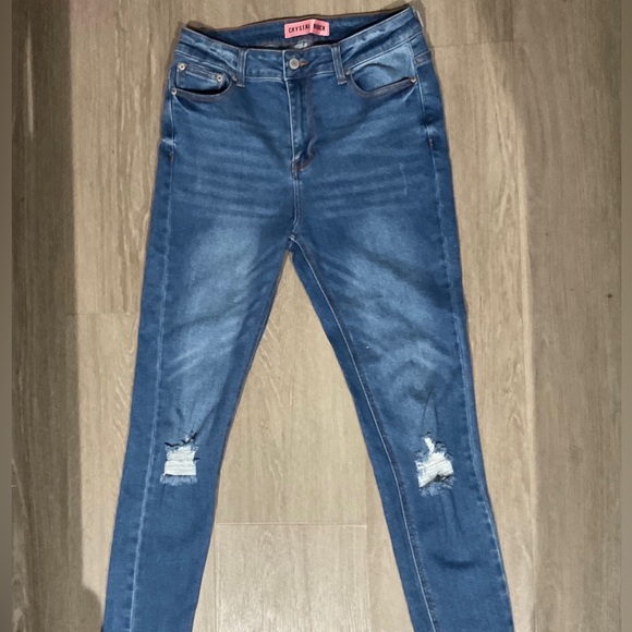 CHRYSTAL ROCK Distressed HIGH RISE JEANS (SIZE 11) - Picture 4 of 4